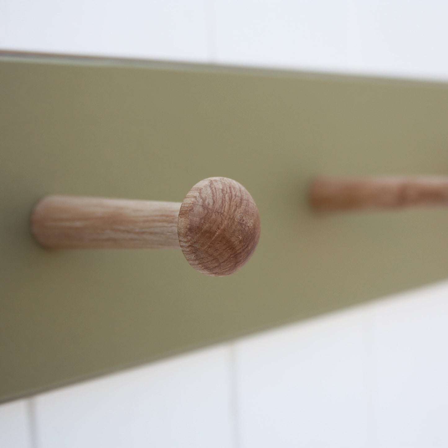 Contemporary Oak Shaker Peg Rail