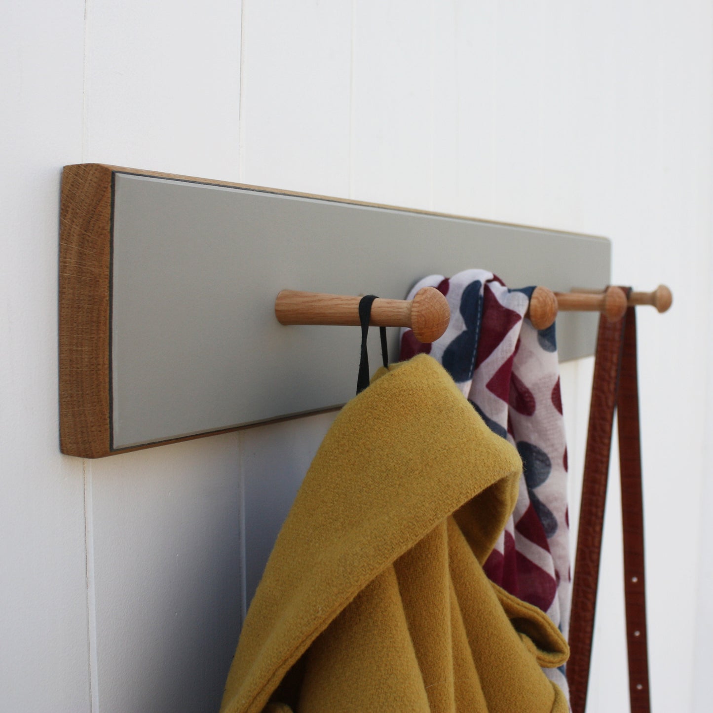 Contemporary Oak Shaker Peg Rail